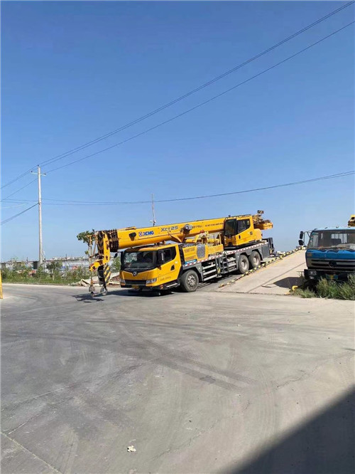 零陵区吊车作业时，可能会产生哪些额外收费项目？